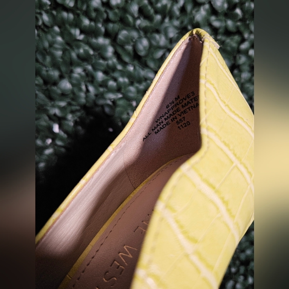 Nine West Yellow Croc-Patterned Heels - Picture 4 of 5